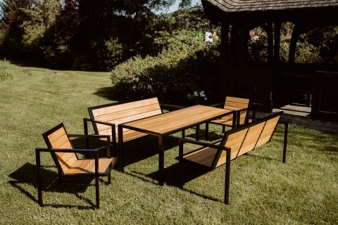 Zahradní nábytek